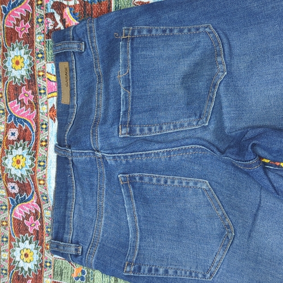 Garage Distressed Skinnies - Picture 3 of 6